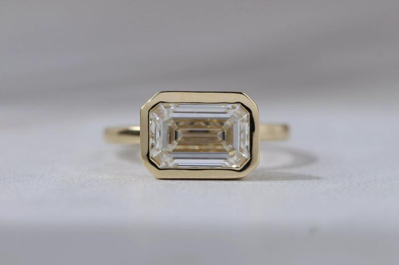 Emerald-Cut Solitaire Diamond Ring - 3D Model
