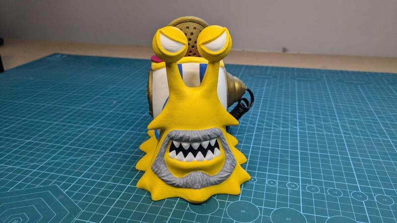 Den Den Mushi D. Garp - One Piece