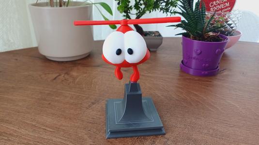 om nom roto helicopter