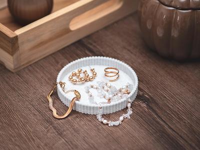 Mini tray for jewelry or decoration