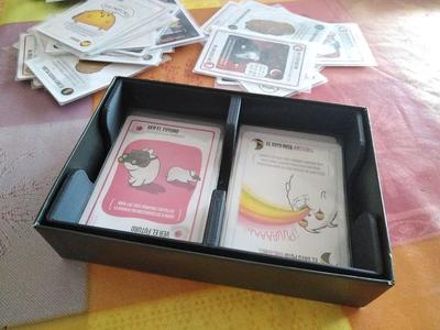 Exploding Kittens deck box for cards with sleeves