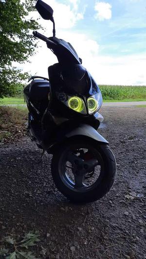 Peugeot Speedfight 2 angel eyes adapter plate