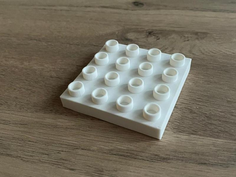 Duplo Half Brick 4x4