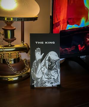 The King Hueforge House Decor Wall Mount