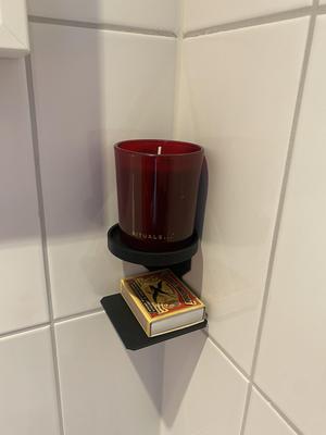 Candle holder