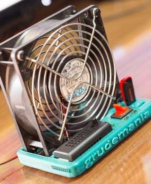 Desk fan 120mm base control power off speed and USB stand