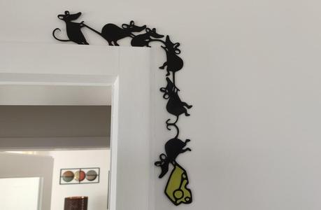 Mice and cheese decor, colour change at layer