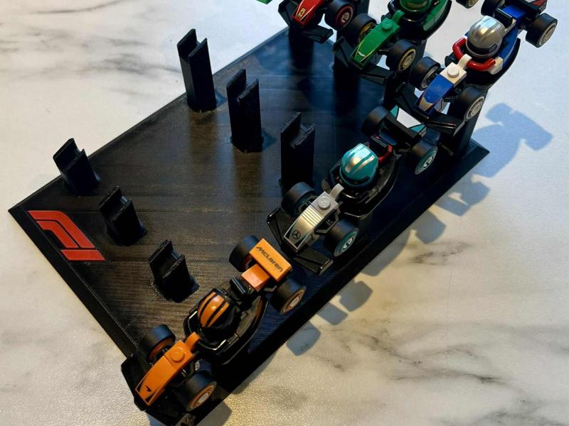 Mini F1 brick stand 12 cars