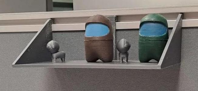 T wall shelf