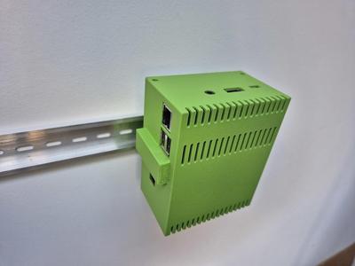 RPi3 NAS case (with Geekworm X820)