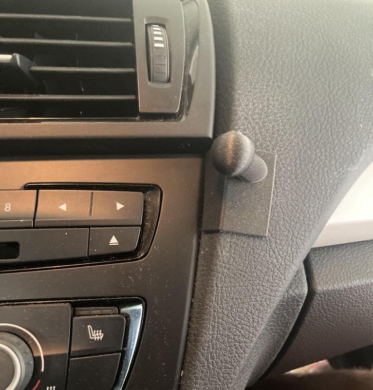 BMW 1 series F20 ball mount 17mm - mobile phone