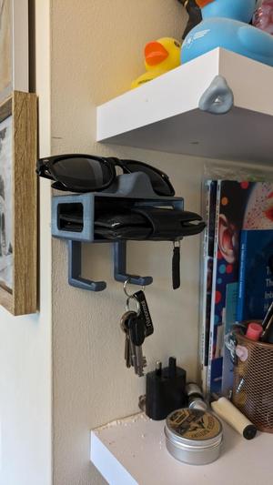 Wallet, Keys & Glasses Wall Holder - with 5mm screw holes
