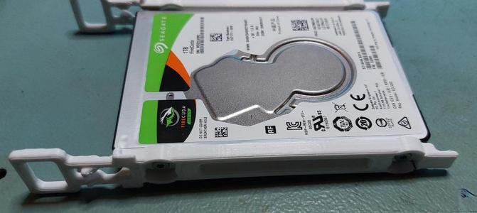 Fujitsu Siemens P910 2.5" HDD bracket