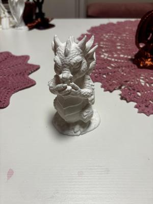 Baby dragon sculpture