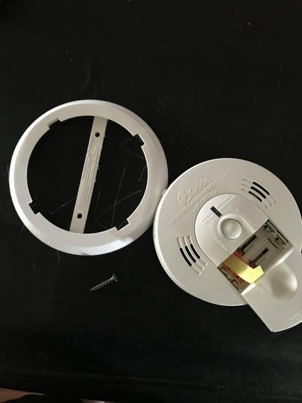 Kidde Smoke/Carbon monoxide alarm mounting bracket KN-COSM-BA