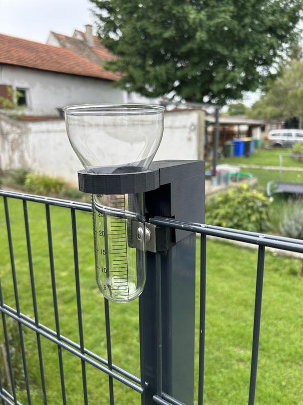 Halter Niederschlagsmesser Regenmesser Zaunpfahl Doppelstabmatten / Qualitätsupdate am 03.05.2024