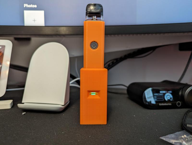 Vaporesso Xros 3 Case and Dock