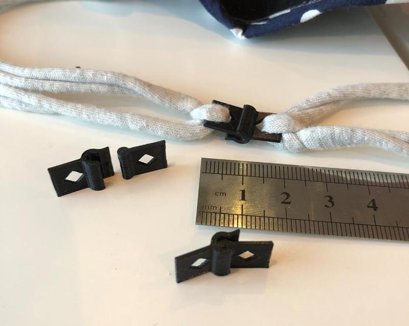 Community Face Mask Clasp