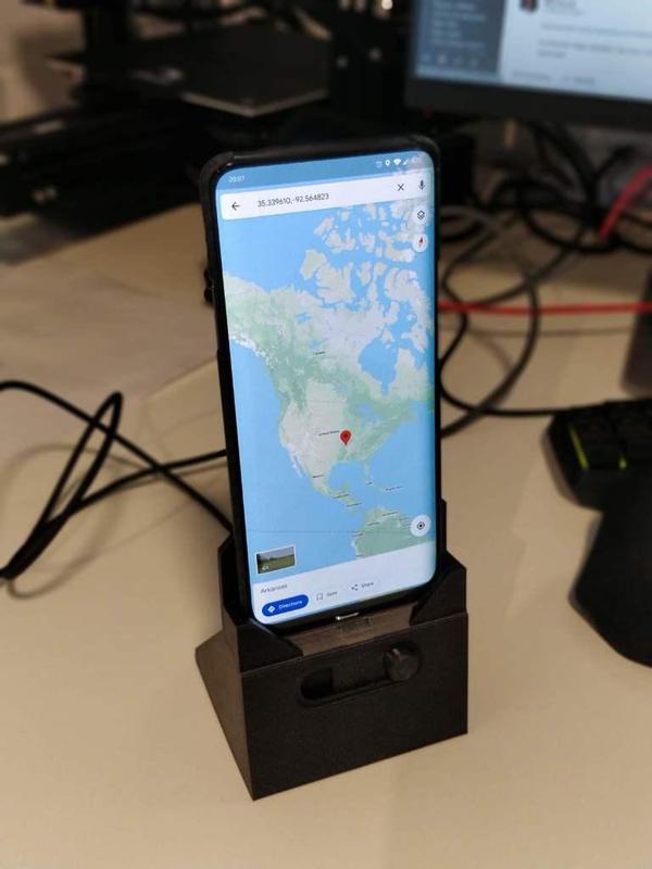 Oneplus 7/8 Pro Stand (with retractable USB)