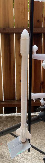 1/150th Falcon 9 Flying Model Rocket