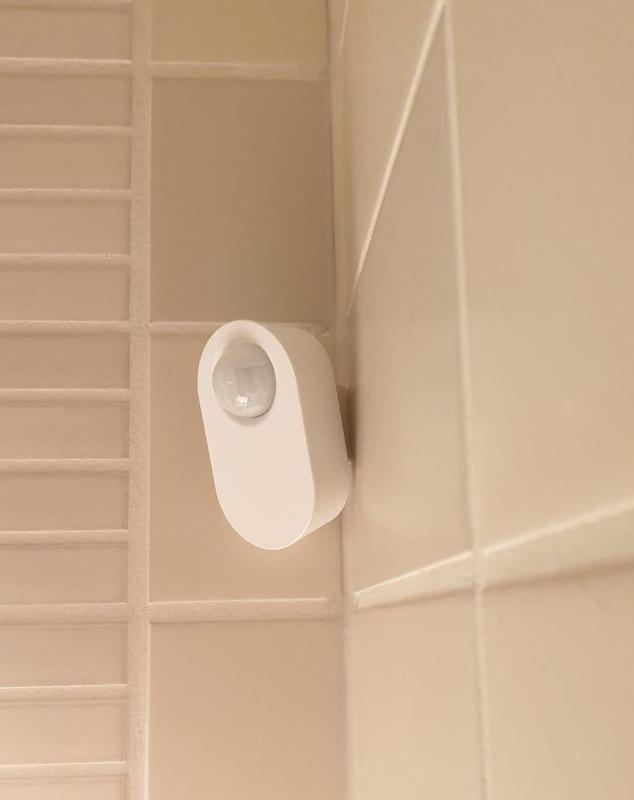 IKEA Tradfri motion sensor corner bracket