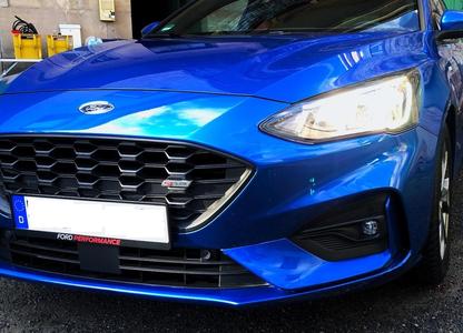 ST-Line Grill badge
