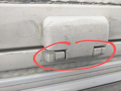 2020.07 - Dometic Hinge / Scharnierstift für Wartungsklappe / Wohnwagen