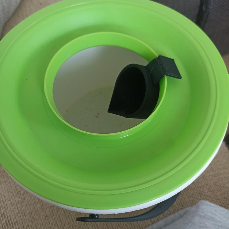 nádoba na prací prášok