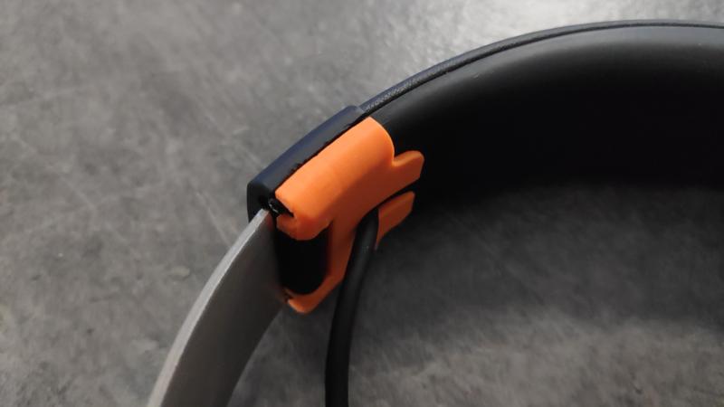 Skullcandy crusher wireless hinge