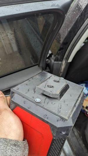 packout radio milwaukee m12