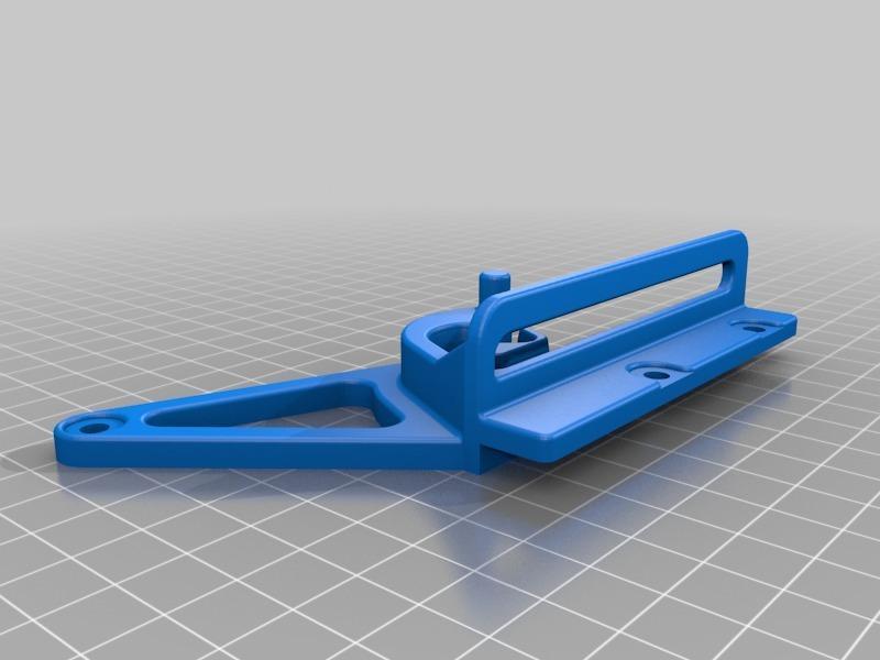 Mechanism to stop locker door closing