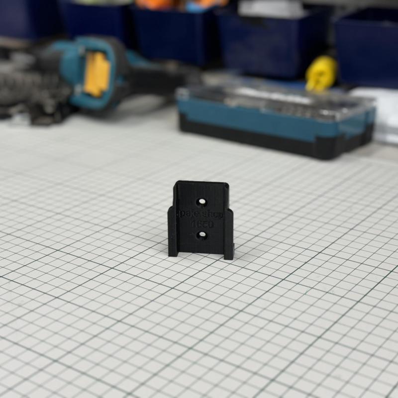 Makita CXT 12v tool mount