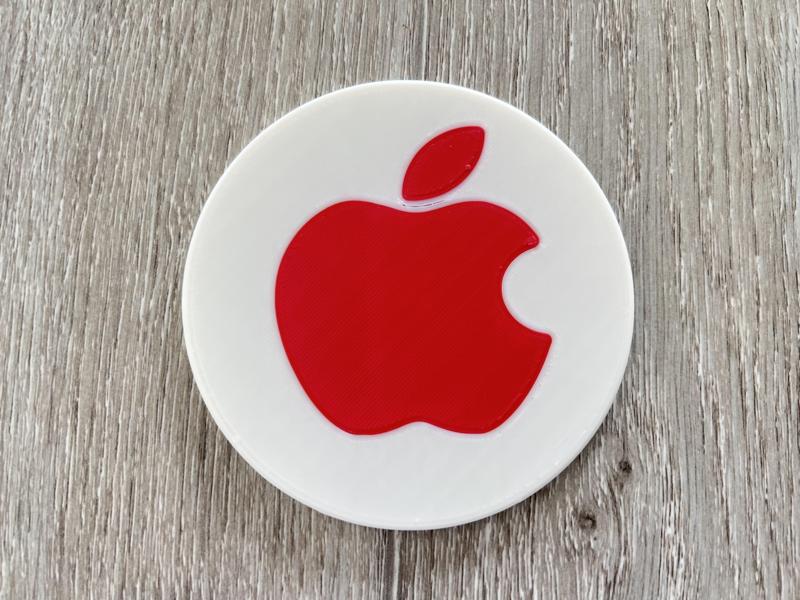 Apple coasters in two colors / Dessous de verres Apple en deux couleurs