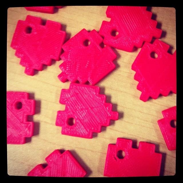 8 Bit Heart Set - Keychain, pendant, charm