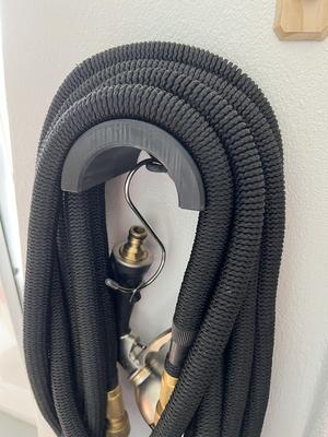 Garden Hose Holder / Gartenschlauchhalter