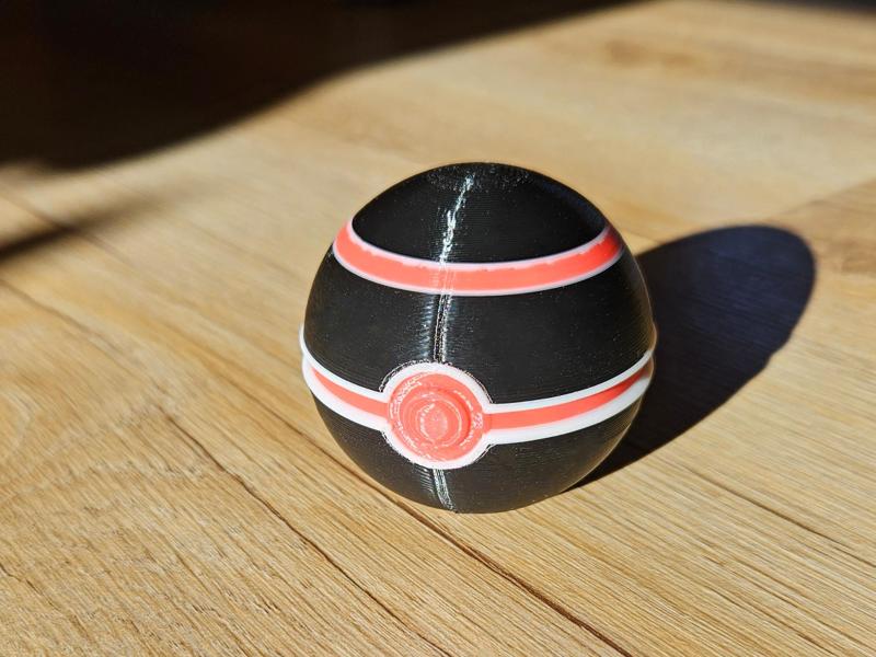 Luxury Ball - 3D Printable Model Pokeball Pokemon