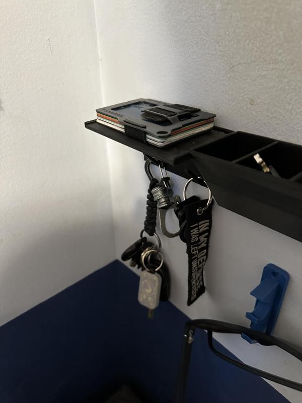 Trayvax Contour Wallet And Key Holder