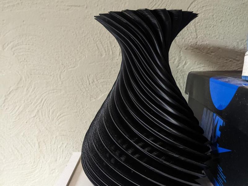 Spiral vase