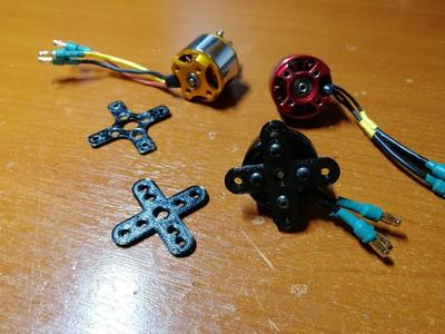 Crosspiece for mounting the engine on the model aircraft. Motormount.