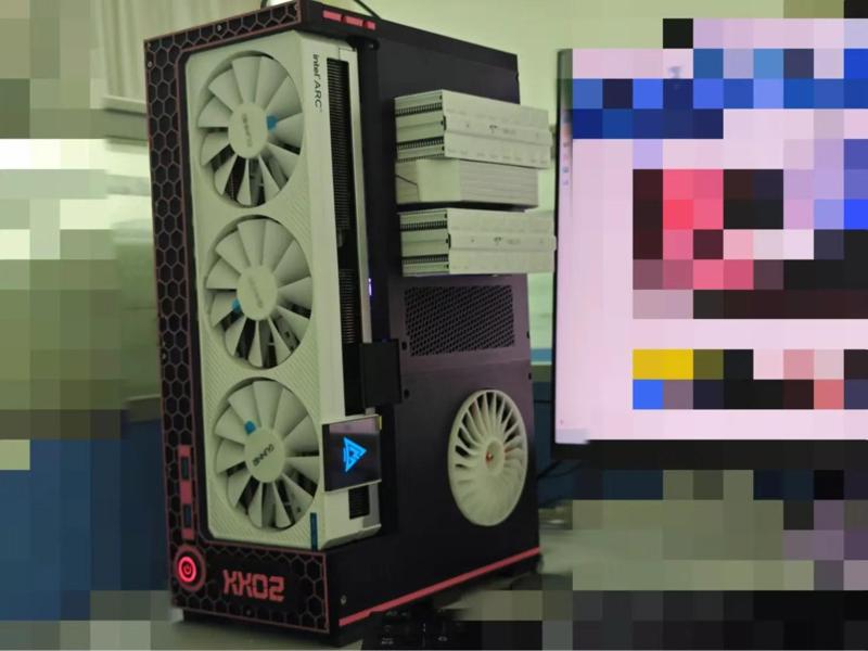 Vertical, directly-inserted graphics card ITX chassis, semi-open
