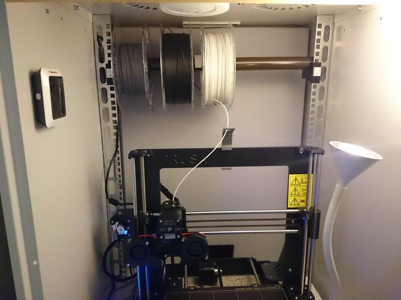 Server Cabinet Filament Holder