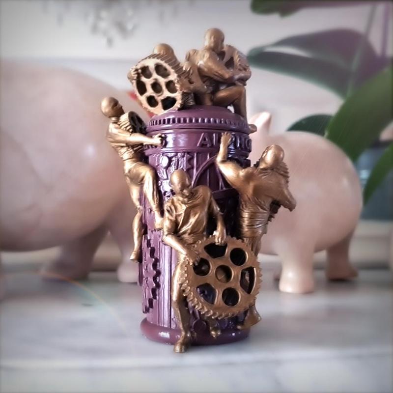 STEAMPUNK BOX, UP THERE !