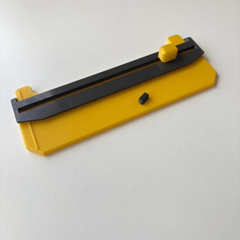 Guillotine / Paper Cutter