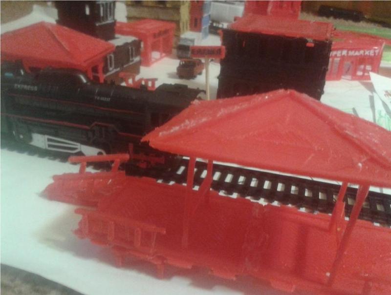 Train STATION and PLATFORM - HO Model RailRoads - Parts