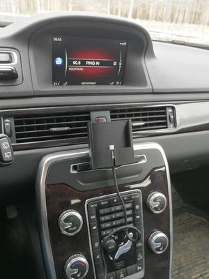 Huawei P10 Plus holder for Volvo XC70