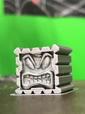 Thwomp cube/bead