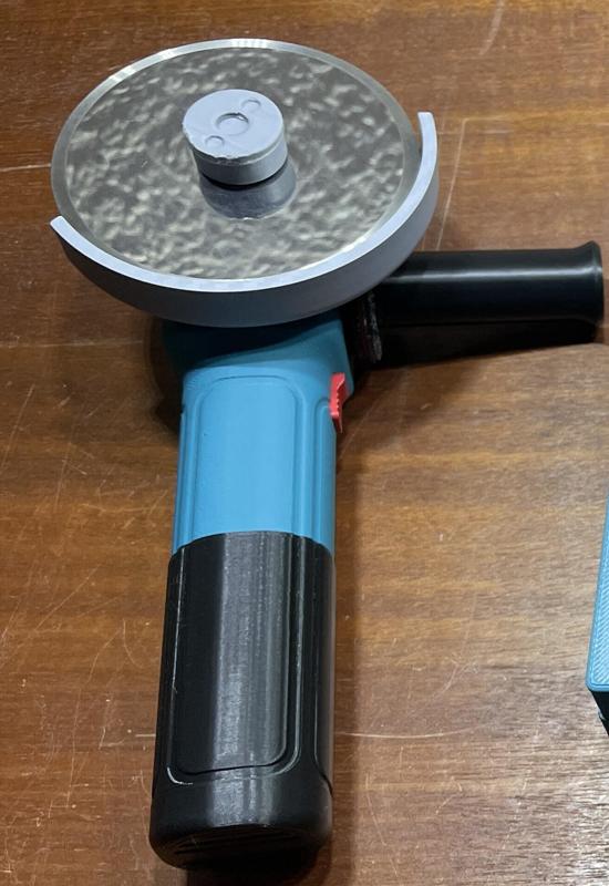 Adapter for Makita pizza cutter