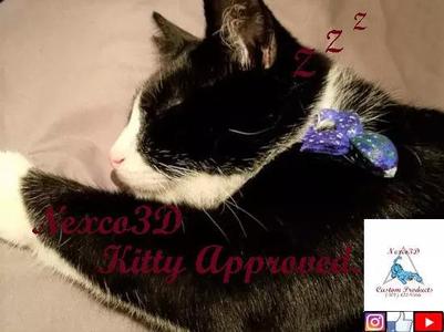 Seafood Dreams Kitty Pendant