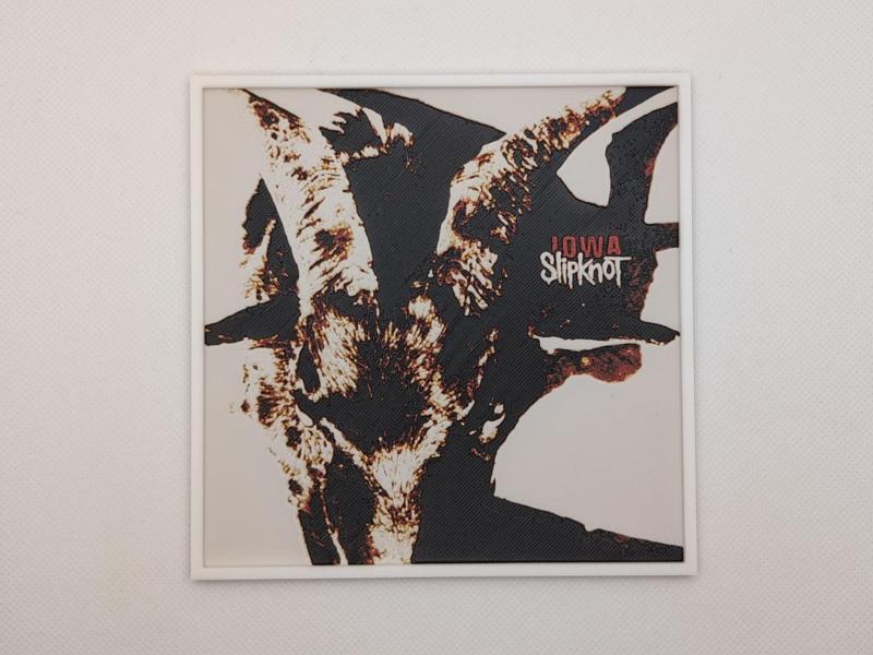 Slipknot: Iowa (2001) - Album Cover