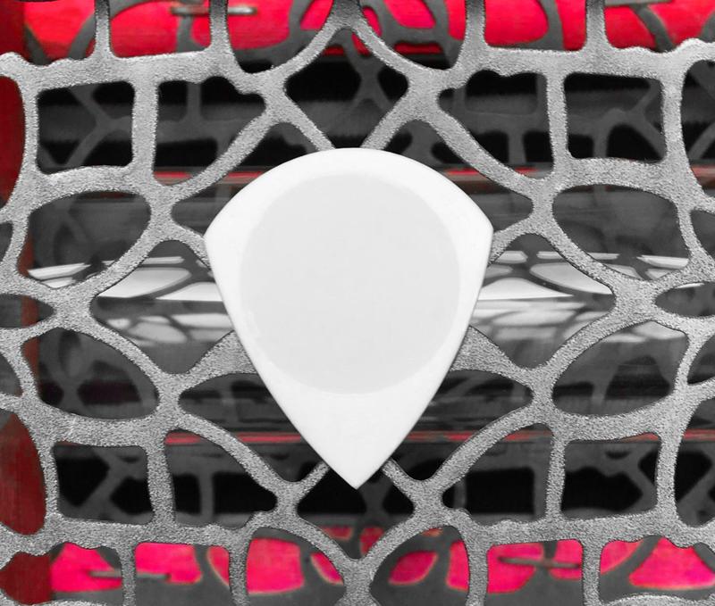 UNU-TRI Pua Nido (Nest Pick Guitar)